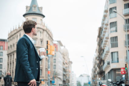 How Life Coaching Courses Can Help Executives Thrive in High-Pressure Roles
