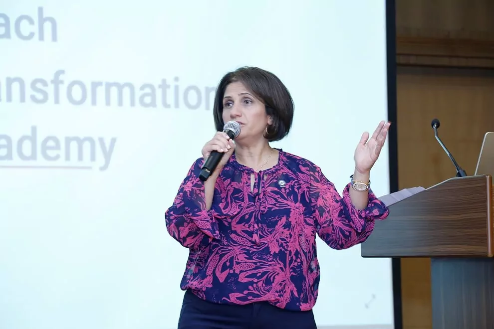 How do you become a certified coach in Singapore